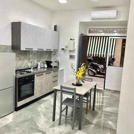 Toledo Tatil Evi Napoli